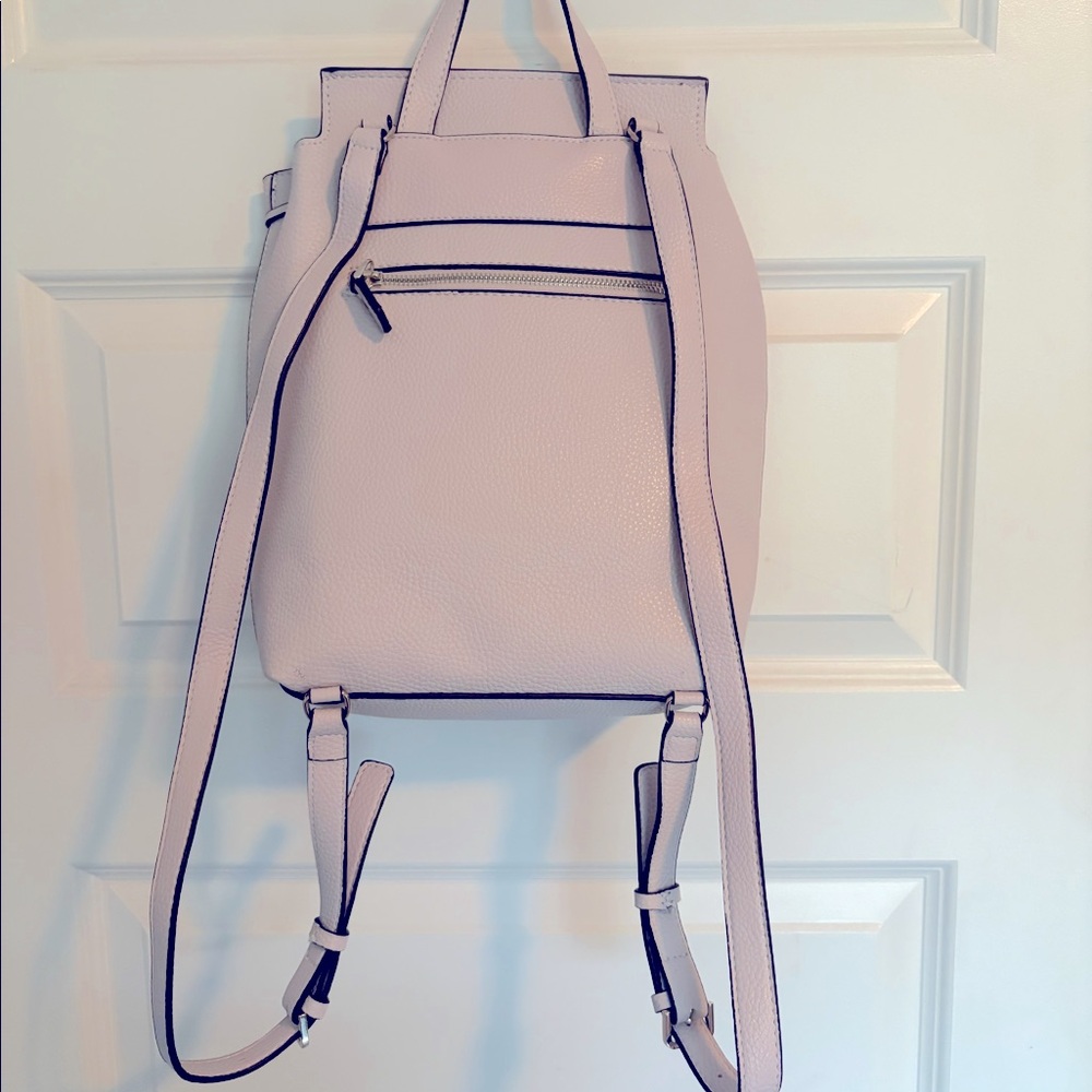 Guess Backpack - Picture 4 of 7